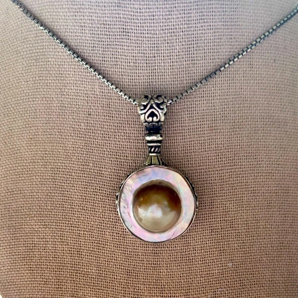 Vintage 925 Sterling Silver Mother of Pearl Blister Pearl Pendant Necklace